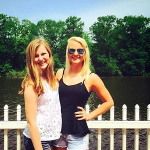 Meet your Posher, Olivia